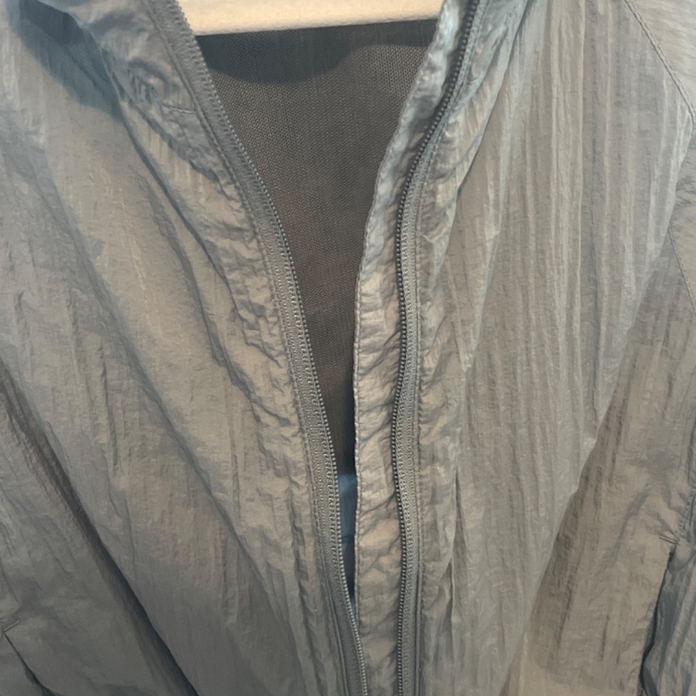 Full-Zip w/Drawstrings - Picture 4 of 4